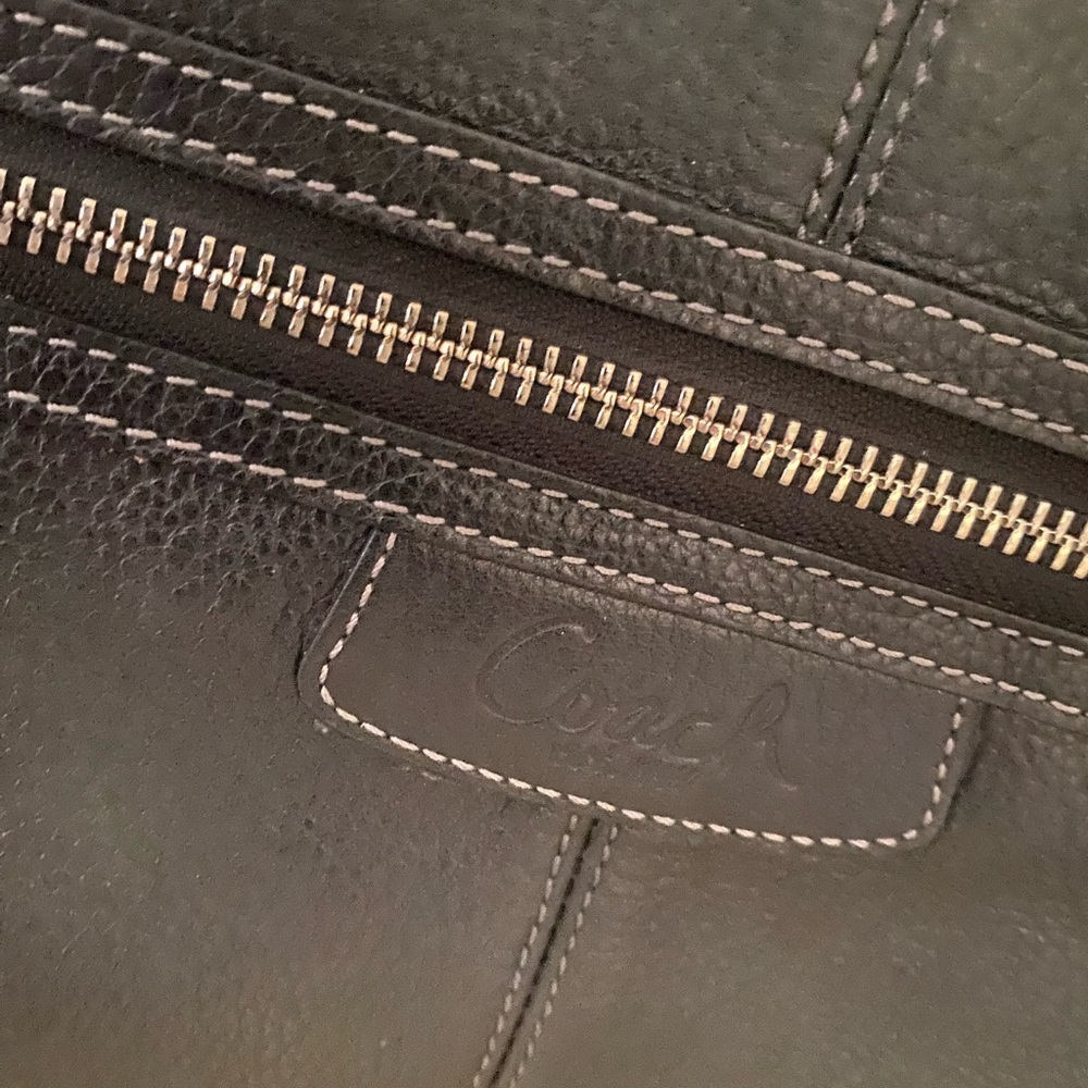 COACH Vintage Black Leather Tote Bag - Picture 2 of 3